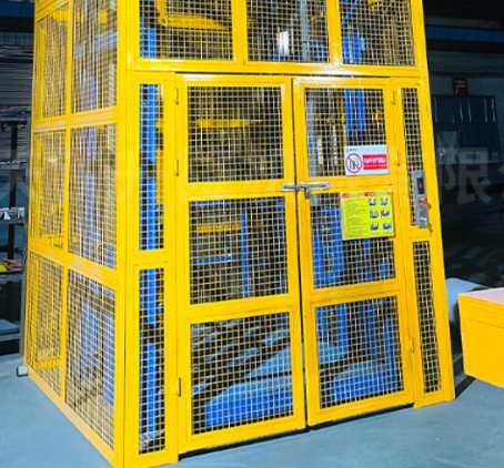 利辛货梯可以安装在室外吗