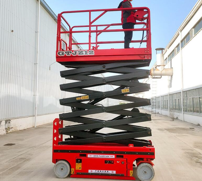 利辛自行走移动式升降机